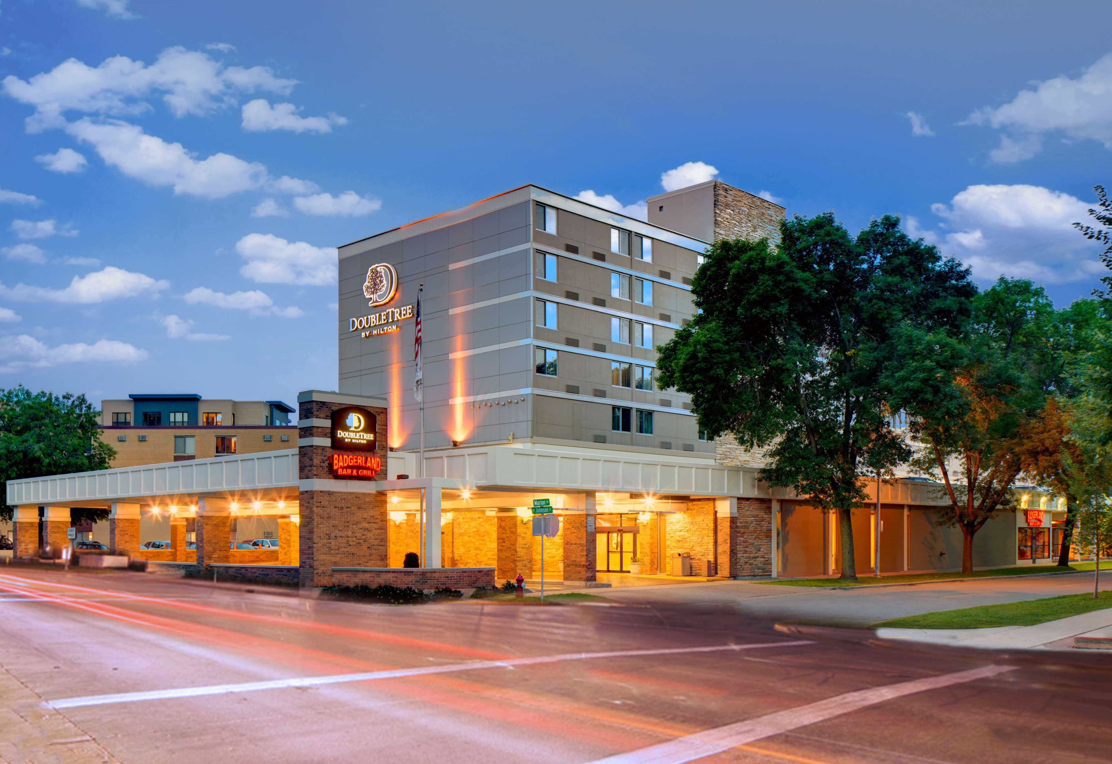 Готель Doubletree By Hilton Madison Downtown Екстер'єр фото